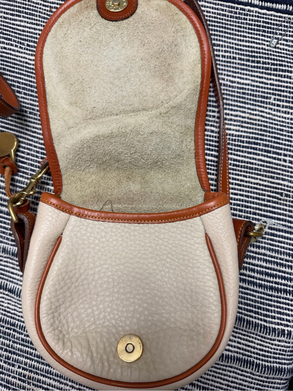 Vintage Dooney Bourke All Weather Leather 2 Duck Bag cream y2k 90s Crossbody - Picture 10 of 12